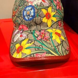 Gucci Beige Canvas Hat with Leather Accents